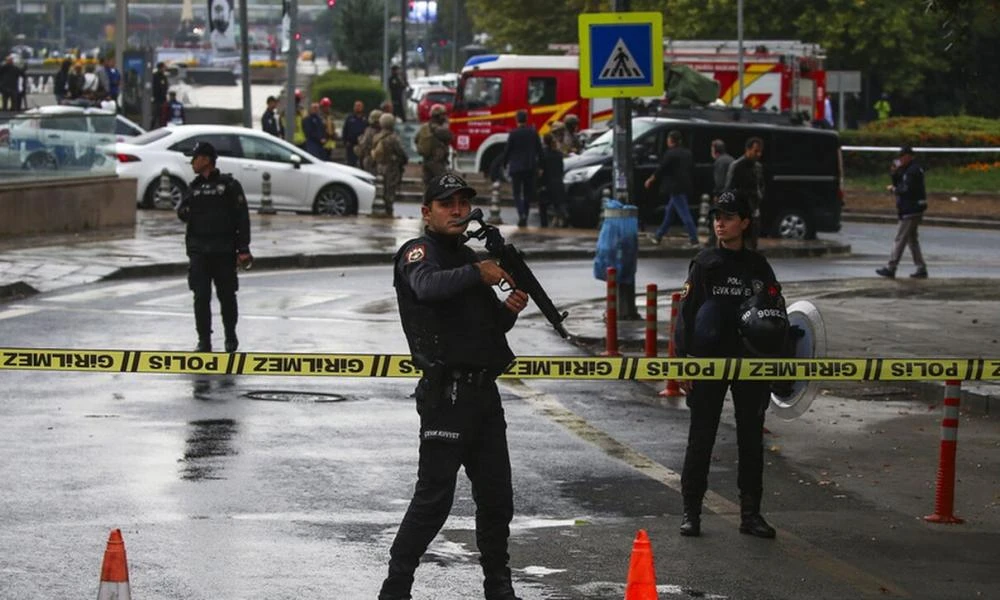 Συναγερμός στην Τουρκία: Ένοπλος κρατά ομήρους 7 εργαζόμενους σε εργοστάσιο (Βίντεο)
